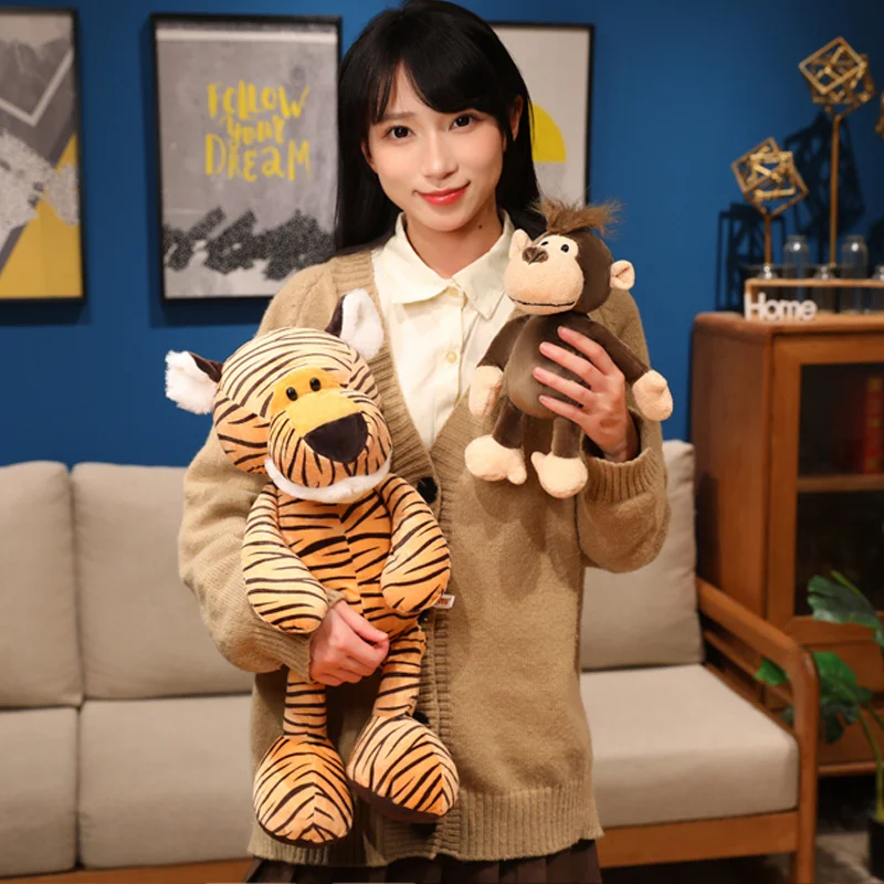 ตุ๊กตาสัตว์ป่า ชุดช้าง สิงโต ม้าลาย ลิง แรคคูน ยีราฟ ของเล่นนุ่มนิ่ม น่ารัก ของขวัญสำหรับเด็กและเพื่อนๆ