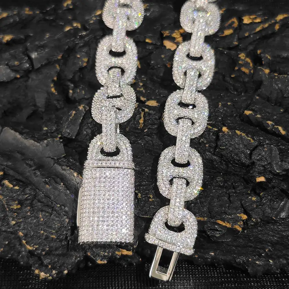 ESKEEM Shiny Iced Out Pig Nose Bracelet Cubic Zirconia Cuban Link Bracelet Hip Hop Jewelry for Men and Women