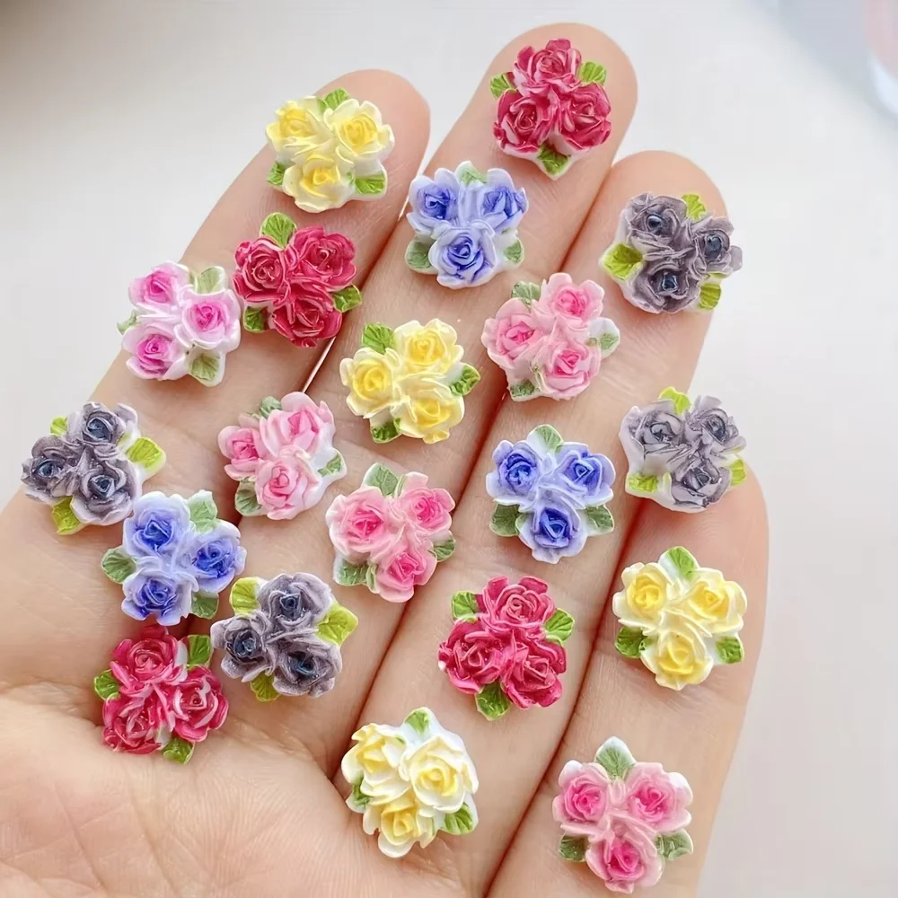 Resin Art Rose Petals - 20個入り/40個入りセット：アソートのミニカラフルな樹脂製三つ花びらのバラ型フラットバック装飾パーツ。ネイルアートやスクラップブッキングのDIYに最適。
