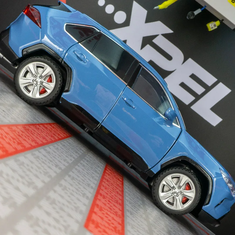 Puertas y capó de motor modelo de coche de aleación Toyota RAV4 1:24, el maletero se puede abrir adecuado para colección y se puede dar como regalo