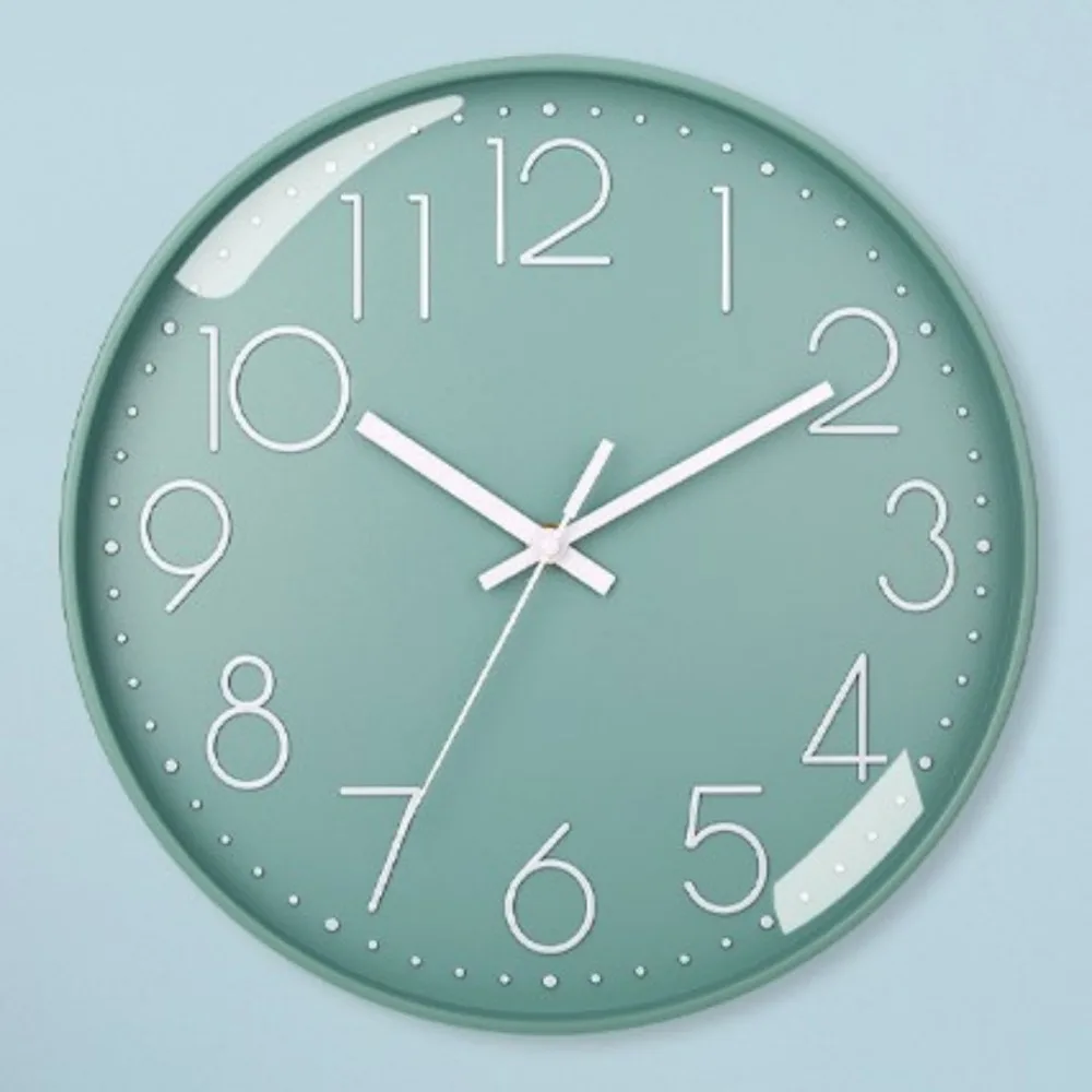 Modern 8 Inch Digital Wall Clock Silent Easy Read Numbers Quartz Clock Battery Operated Wall Mounted Clock For Living Room