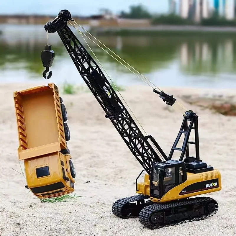 

HUINA 1:14 RC Truck 2.4G Remote Controlled Alloy Crawler Tractor 15 Channel RC Crane Engineering Vehicle Toy Boy Kid Gifts