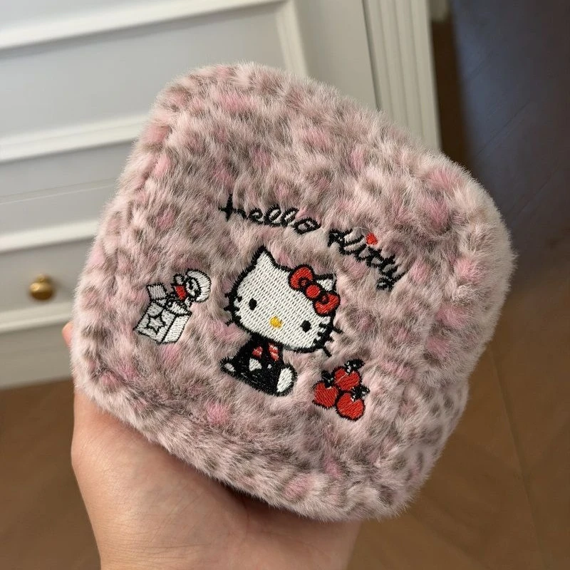 Cute Makeup bag Women's Cosmetic bag Travel Makeup organizer Winter Plush Clutch Bag Portable Cute Lipstick Storage Pouch