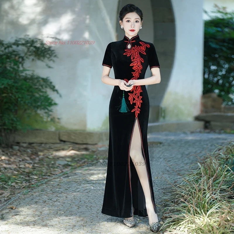 

Китайское винтажное платье 2025 года, улучшенное бархатное платье Cheongsam для банкета, вечернее платье, национальная цветочная вышивка, сценическое представление, Ципао