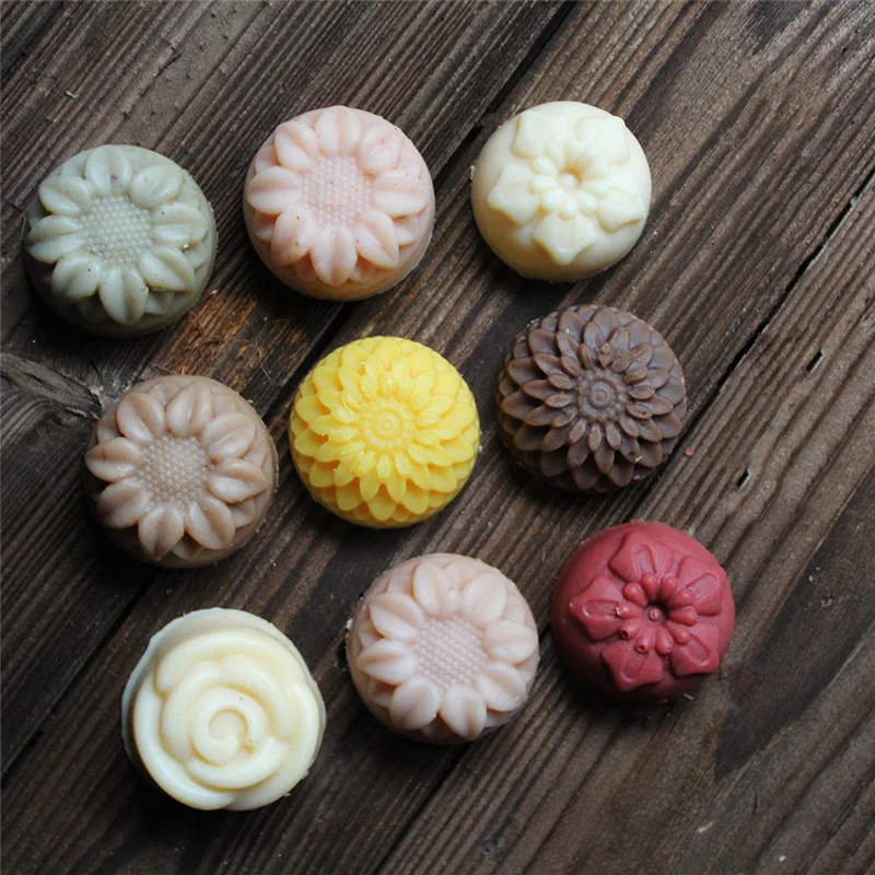 10pcs/lot 5cm Various Flower Designs Silicone Cake Mold Chocolate Pudding Ice Mould Cupcake Baking Tools DIY Mini Soap Molds