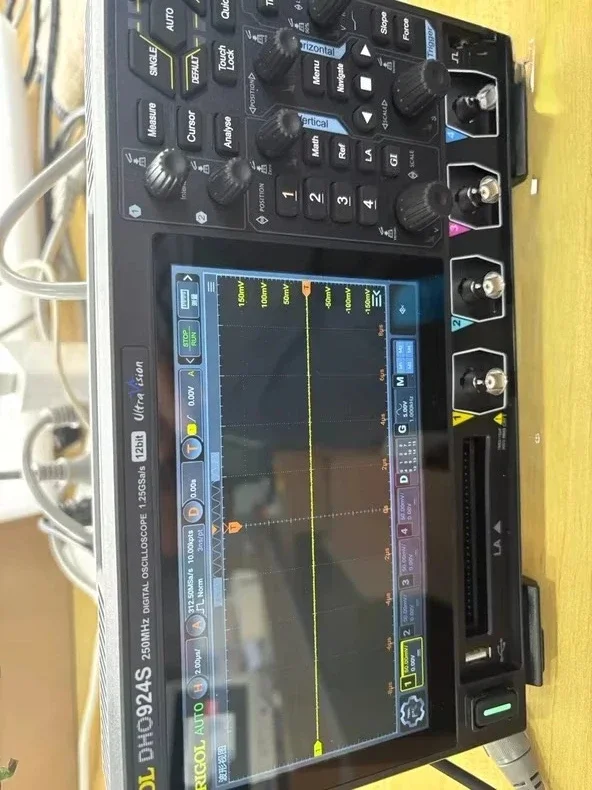 DHO924S Digital Oscilloscope, 250MHz 4-Channel 12Bit 1.25GSa/s High Resolution Portable Oscilloscope for Electronic Testing
