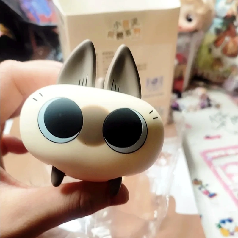 2024 New Azukisan Siamese Cat Shake Forest Little Bean Mud Model Toy Girls Movable Figures Collectable Toy Gift Decor Figurine