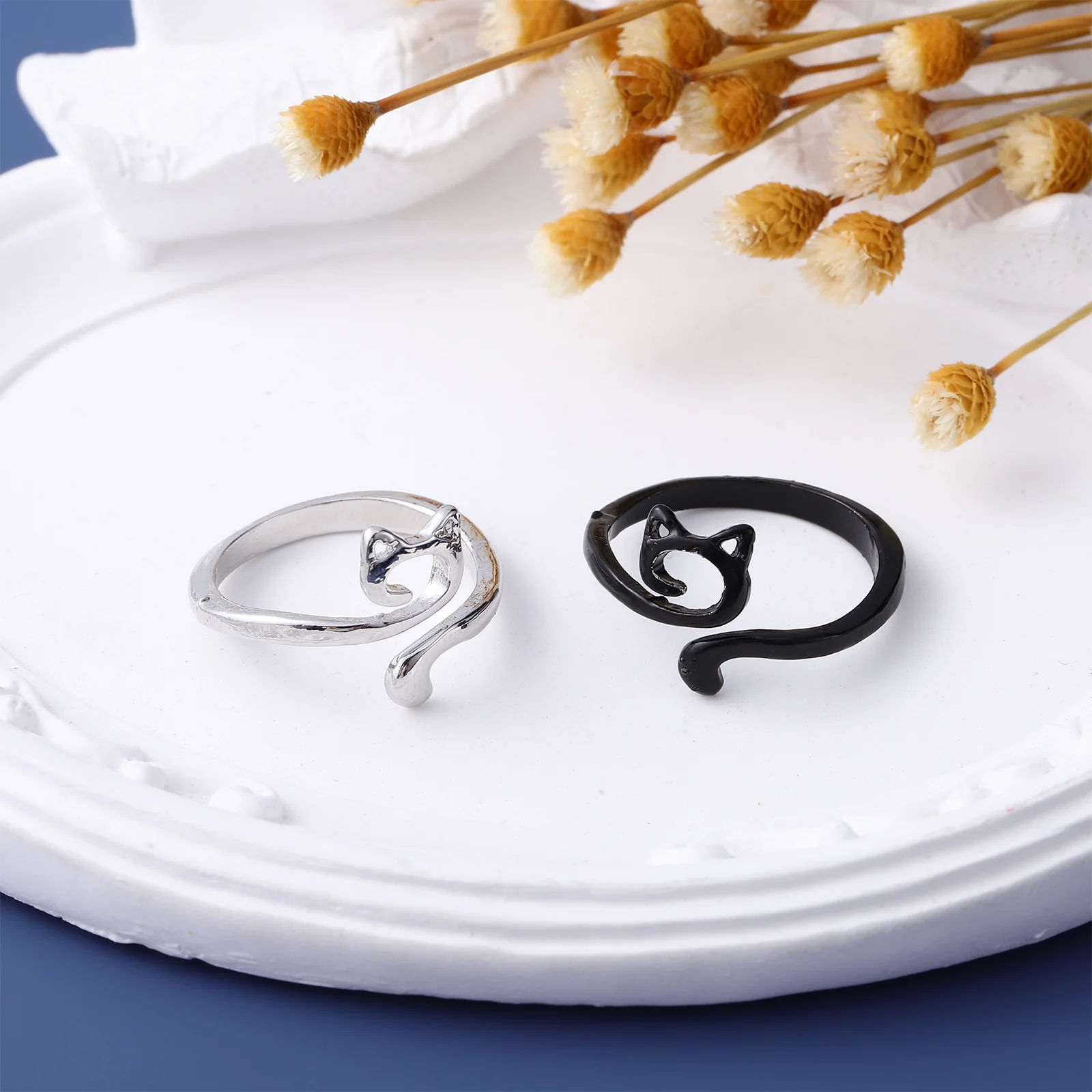 2 Pcs Braided Crochet Ring Adjustable Rings Knitting Finger For Crocheting Alloy Yarn Guide