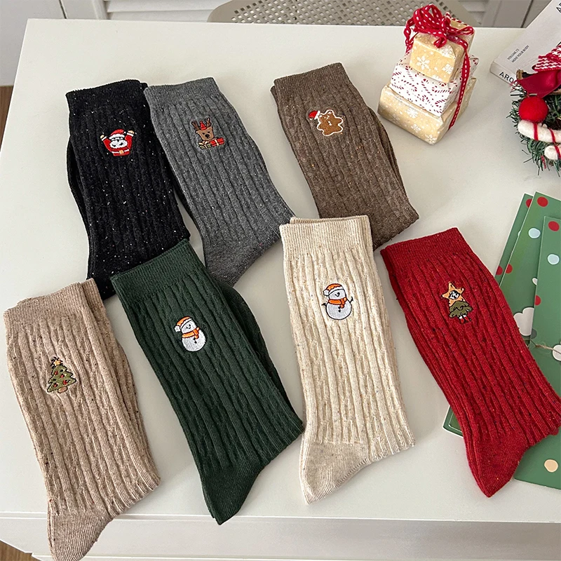 3 Pairs/Lot Women's Mid-Calf Autumn/Winter Christmas Socks Twisted Pattern with Snowman Embroidery - Trendy Versatile Puffy Sock