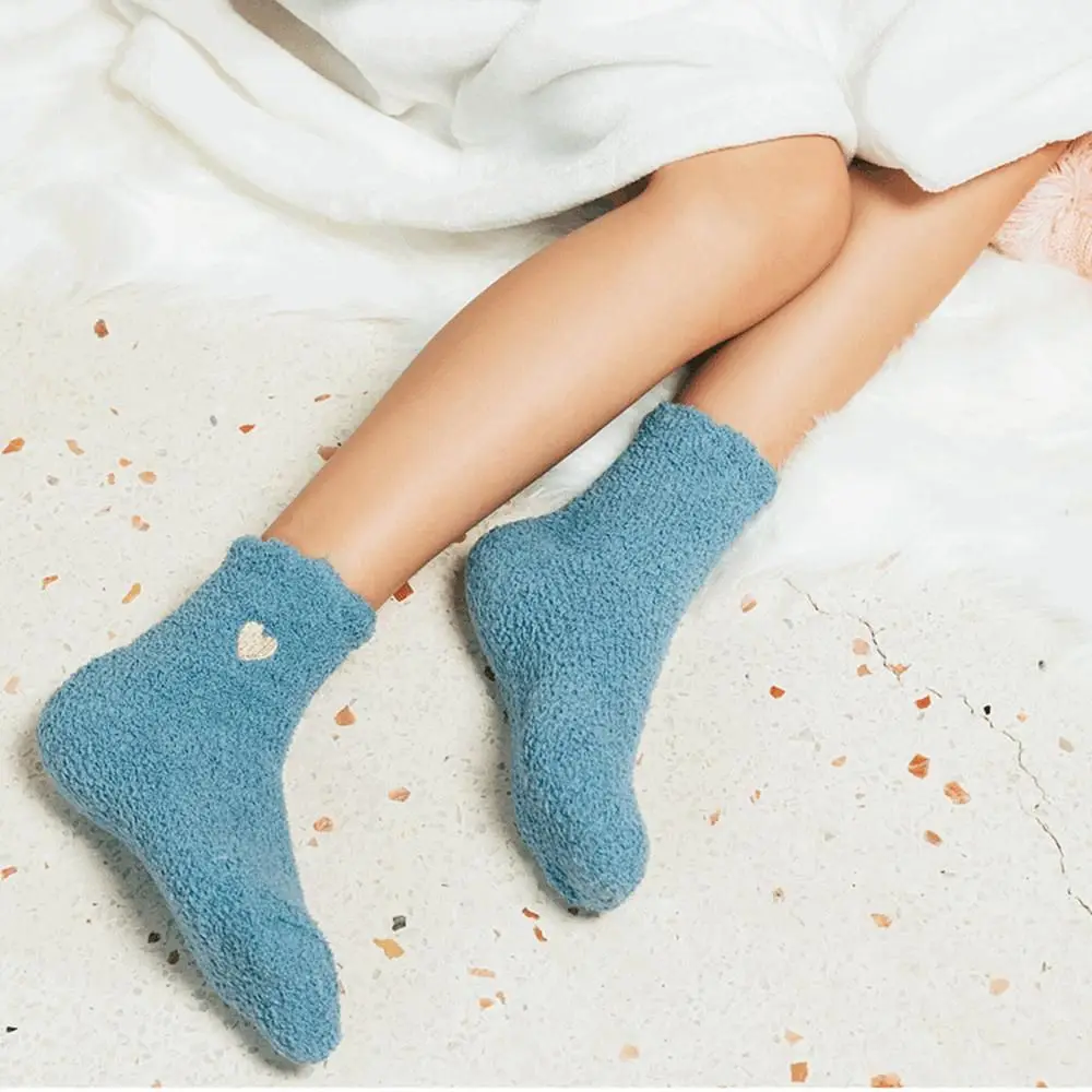 

Warm Breathable Love Embroidery Simple Girls Solid Color Mid-tube Socks Coral Fleece Socks Cute Floor Socks Female Hosiery