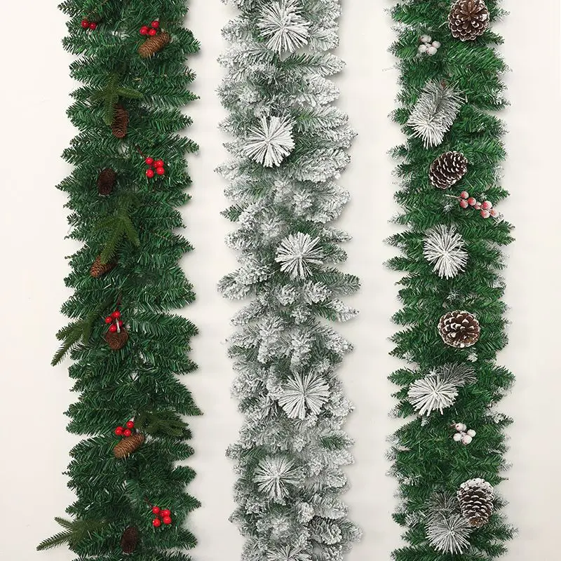 Factory Christmas Decoration Pe Simulation Leaves Red Fruits Pine Cones Mixed Rattan Flower Garland Shopping Mall Door Pendants