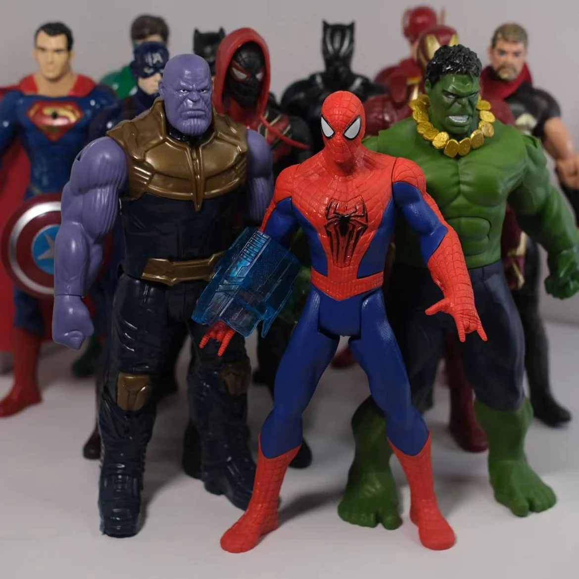 

Новейшие Мстители 2025: Человек-Паук, Халк, Черная Пантера, Танос, Супермен, Игрушка, Ручная Работа, Орнамент, Модная Игра, Мобильная Кукла