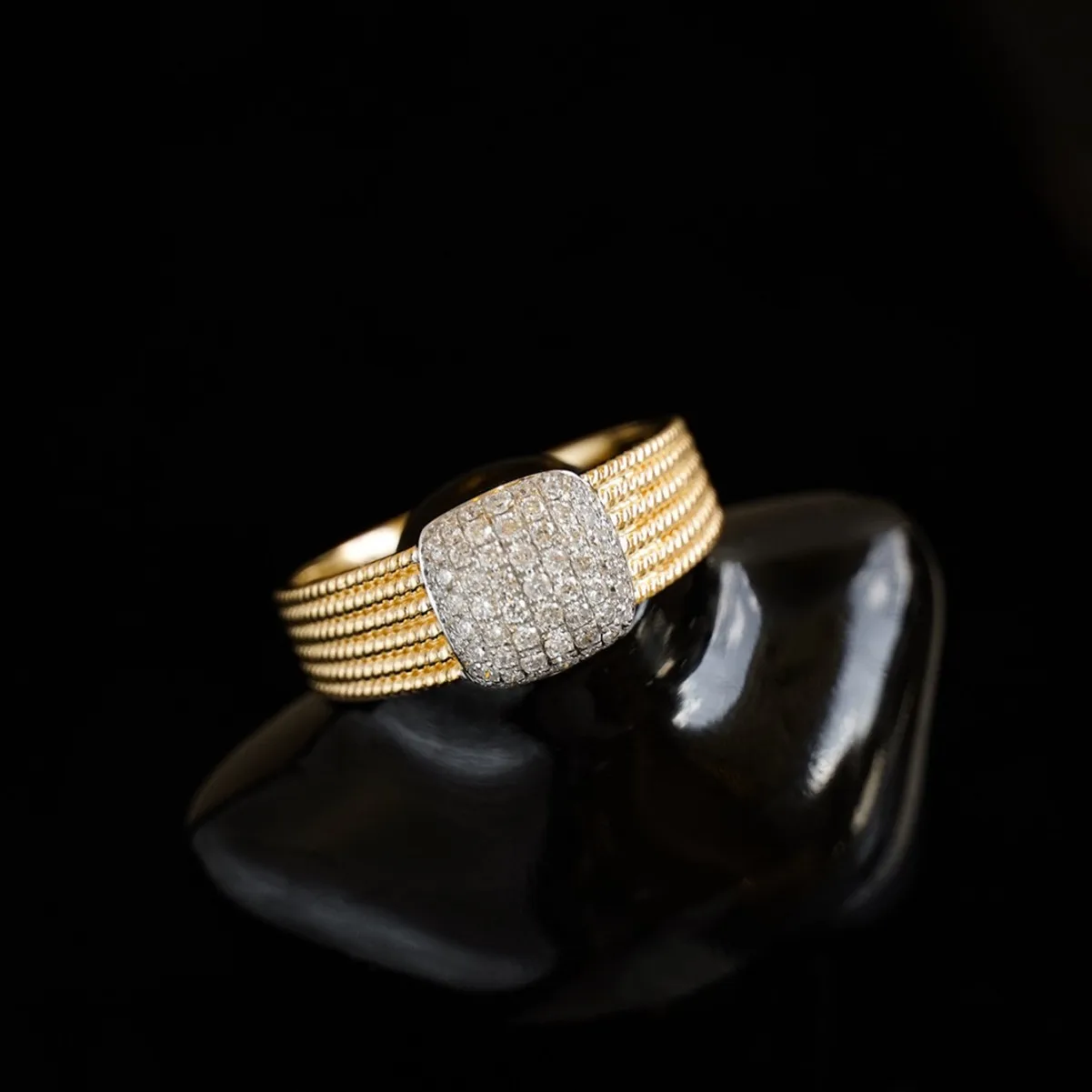 

Modern S925 Pure Silver Retro Organ Full Diamond Exquisite Woven Ring Women's Multi-layer Chunky Moissanite Finger Band Jewelry