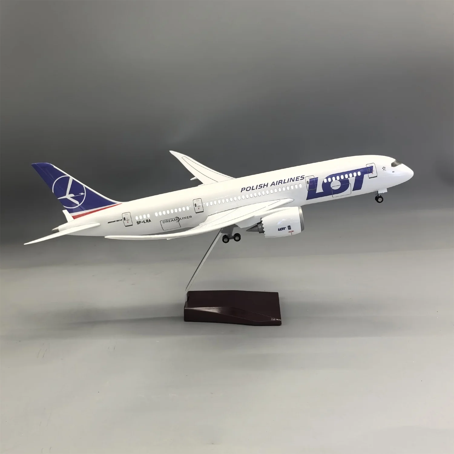 

Airplane Toy 43cm LOT Polish Airlines B787 Airplane Diecast Child Toy Plane Model Kit For Adults Simulation Passenger Model Gift