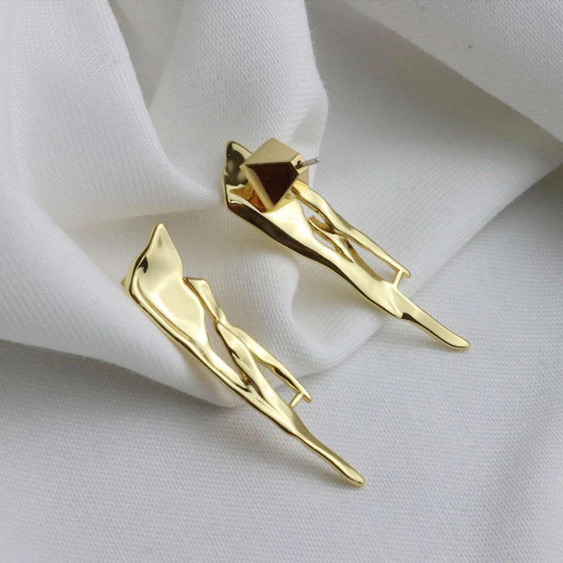 European And American Fashion Exaggerated Metal Geometry Lava Stud Earrings Classic Luxury Contracted Irregular Earrings
