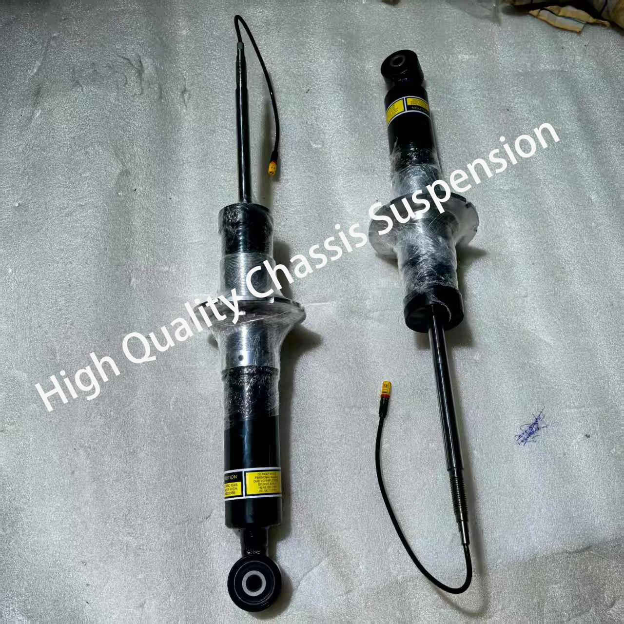 High Quality 2X Rear Shock Absorber Struts w/Magnetic For Ferrari 488 GTB Spider 2016- 325388, 317751