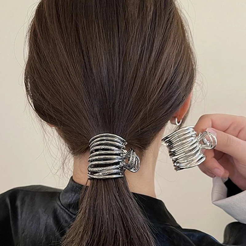 Fashion Irregular Metal Hair Claws Women Girls Nonslip Strong Holder High Ponytail Shark Buckle Hair Clip For Thick Long Hair