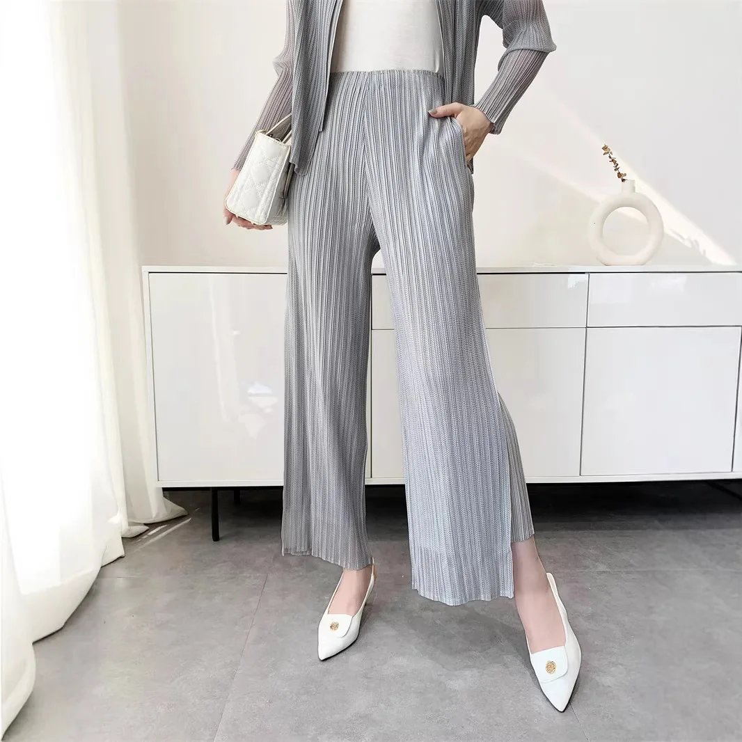 

Miyake Loose Wide Leg Pants Women Summer Double Layer Mesh Splicing Fake Two-Piece Design Sense Nine Points Pleated Trousers