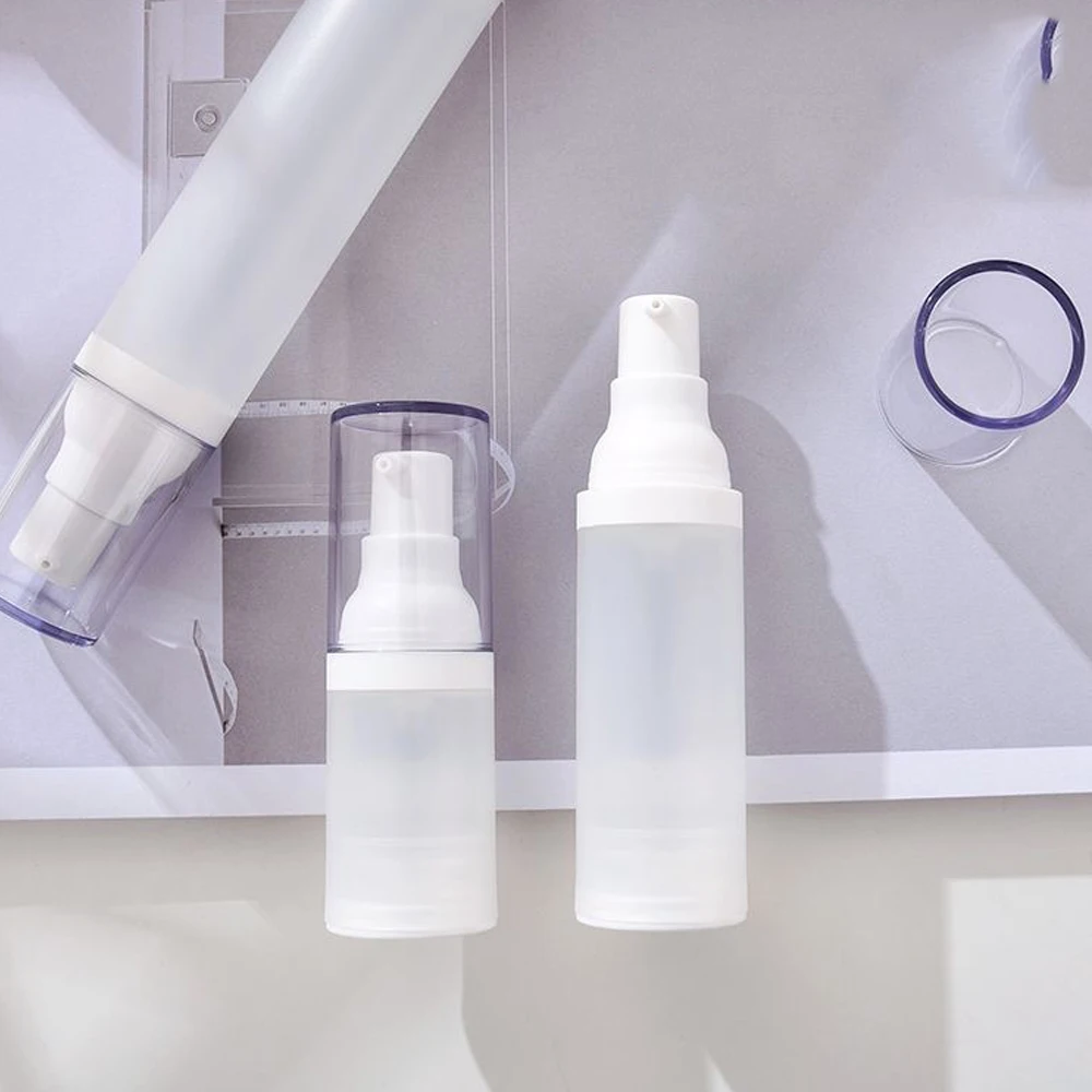 Draagbare vacuüm hervulbare flessen Cosmetische lotion Crèmecontainer reispompfles 15ML 30ML 50ML