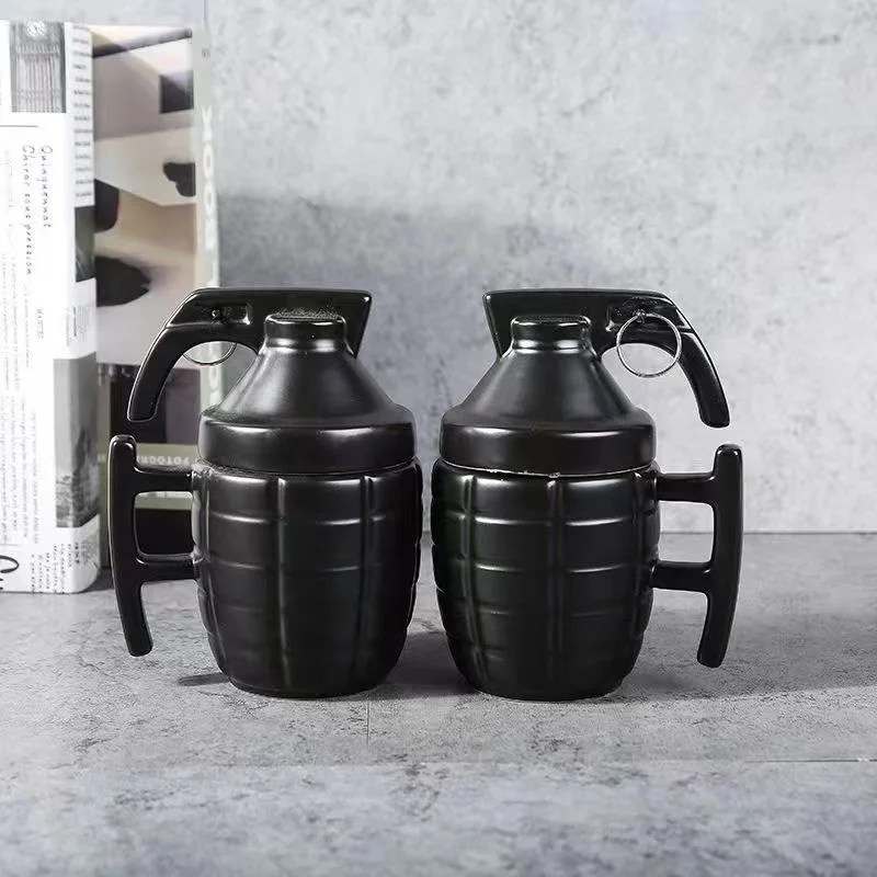 

Creative Grenade Mug Funny Coffee Cup Shaped Ceramic Cup with Lid Modeling Cup Living Room Home Decoration Coffee Mug