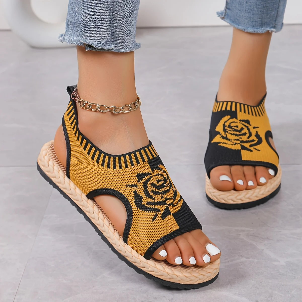 Hochwertige neue Sommer-Stricksandalen für Damen, atmungsaktive Sportschuhe, vielseitige Slip-On-Plateauschuhe im koreanischen Stil – Detail 13