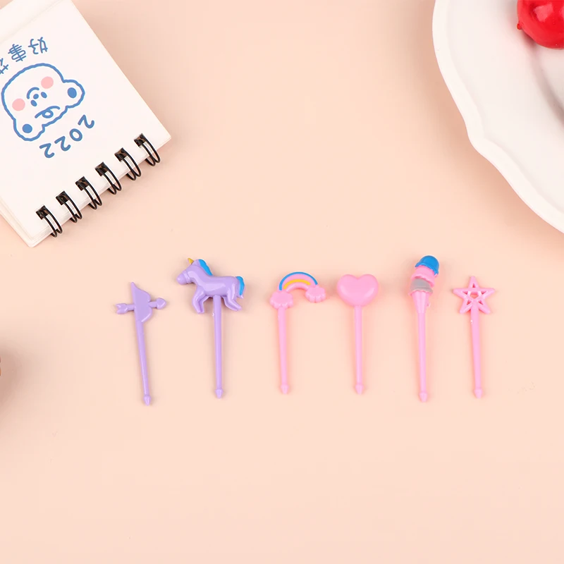 1 Set Animal Fruit Fork Food Grade Plastic Mini Cartoon Kids Cake Fruit Toothpick Bento Lunch Bento Accessories Party