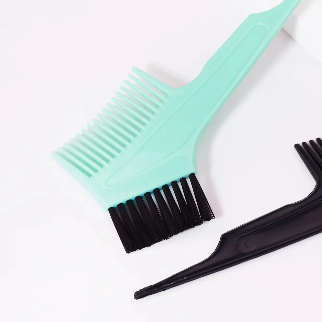Professional hair dye brush, hair salon hair dye brush, suitable for home and hair salon use, Special for Real Hair Wigs