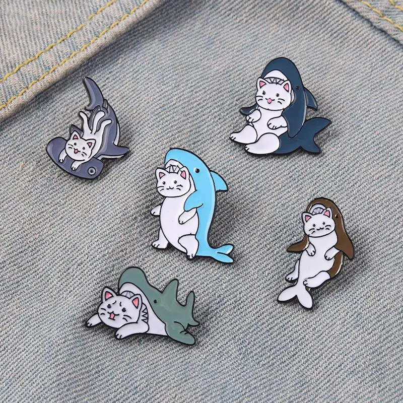 Эмалированная булавка в виде кошки и рыбы, броши в виде белуги, Кита, горба, Кита, металлические значки, булавки для сумки, одежды, ювелирные изделия, подарок для любимого животного