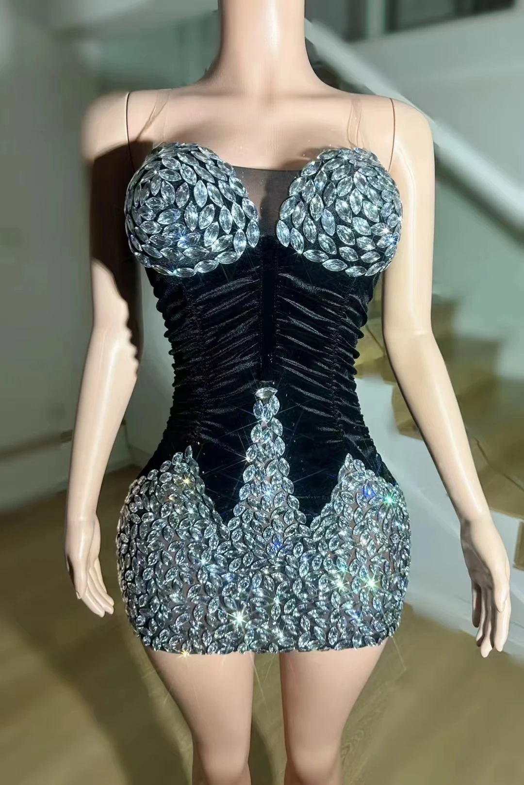 

Guan Shan Heavy Industry Full Diamond SexyBra Light Luxury Celebrity Birthday PartyPerformance Clothing A523