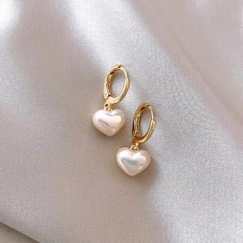 

2025 Golden Color Pearl Earrings For Women Fashion Simple Heart-shaped Earrings Valentine's Day Anniversary Gifts