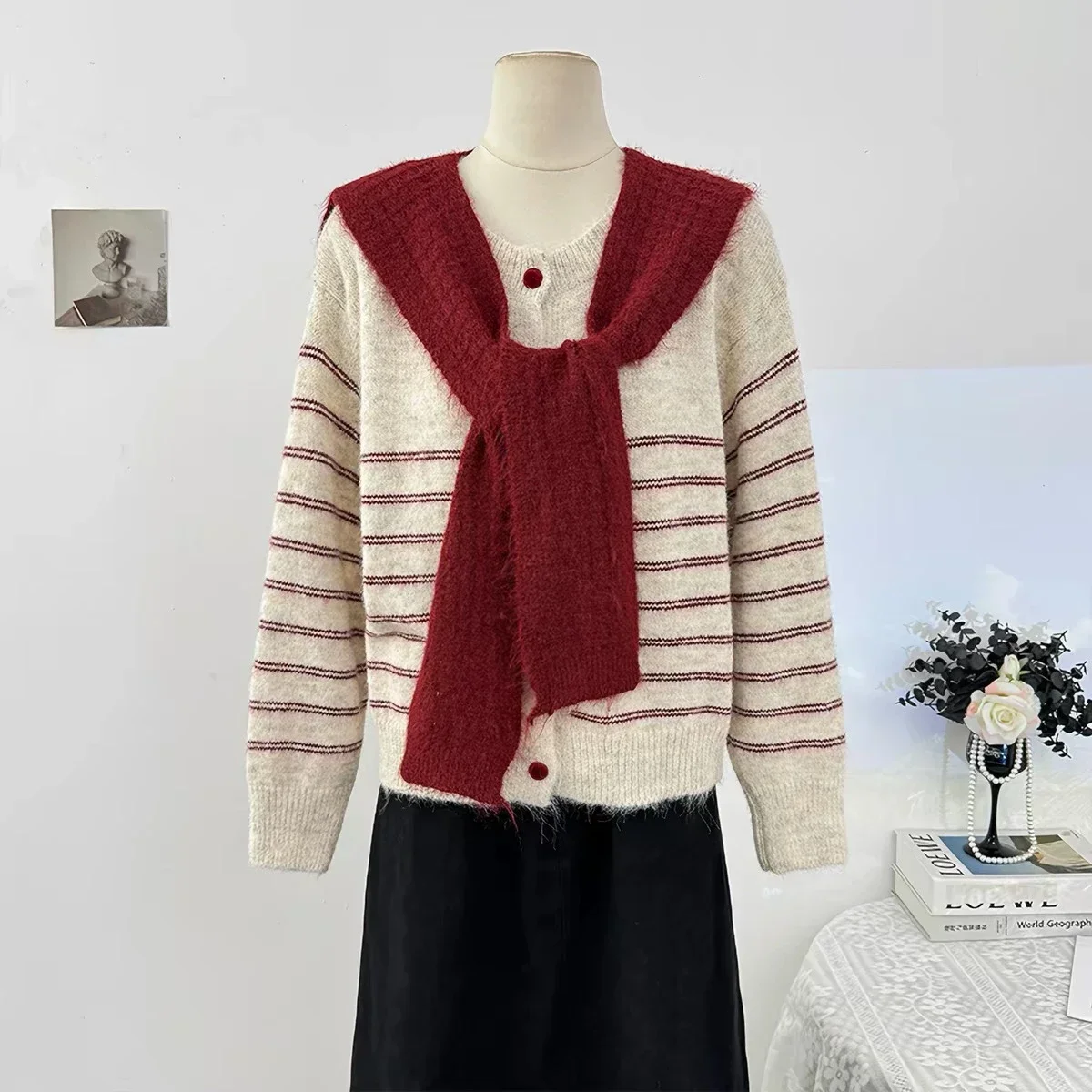 With Detachable Shawl Korean Soft Cozy Contrast Stripe Knit Women's Cardigan 2026 Autumn Loose Youthful Long‑Sleeve Sweater Tops