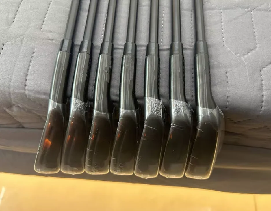 Complete Carbon Steel Beginner Golf Club Set CNC Forged Right-Hand Irons with Graphite Shaft