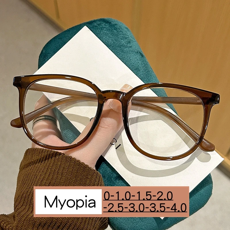 

Vintage New Popular Ins Myopia Glasses for Women Men Ultralight Blue Light Blocking Eyewear Unisex Fashion Oversized Eyeglasses