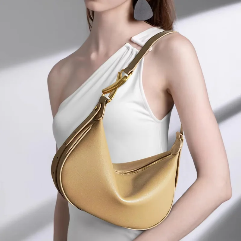 

A-124 Women's High-Class Large-Capacity Genuine Cowhide Leather Crossbody Fashion Bag New Arrival Underarm Zip Polyester