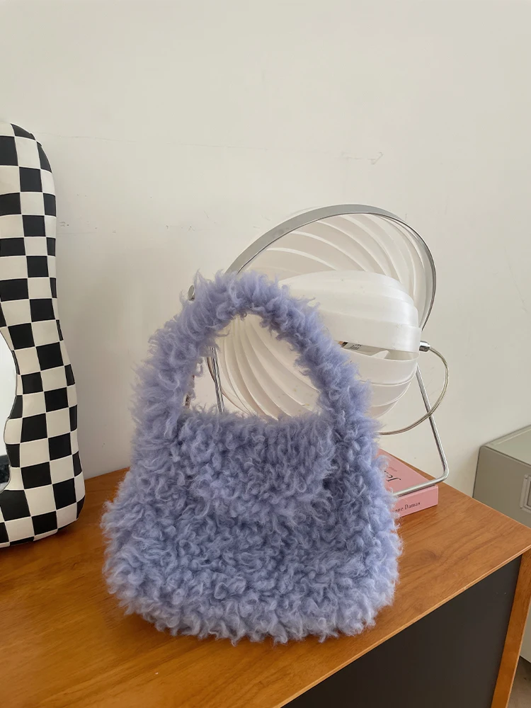 Cute Lamb Fur Handbag Pure Wool Handmade Fluffy Small Size Can Be Loaded Winter Faion Ladies' Leather Goods