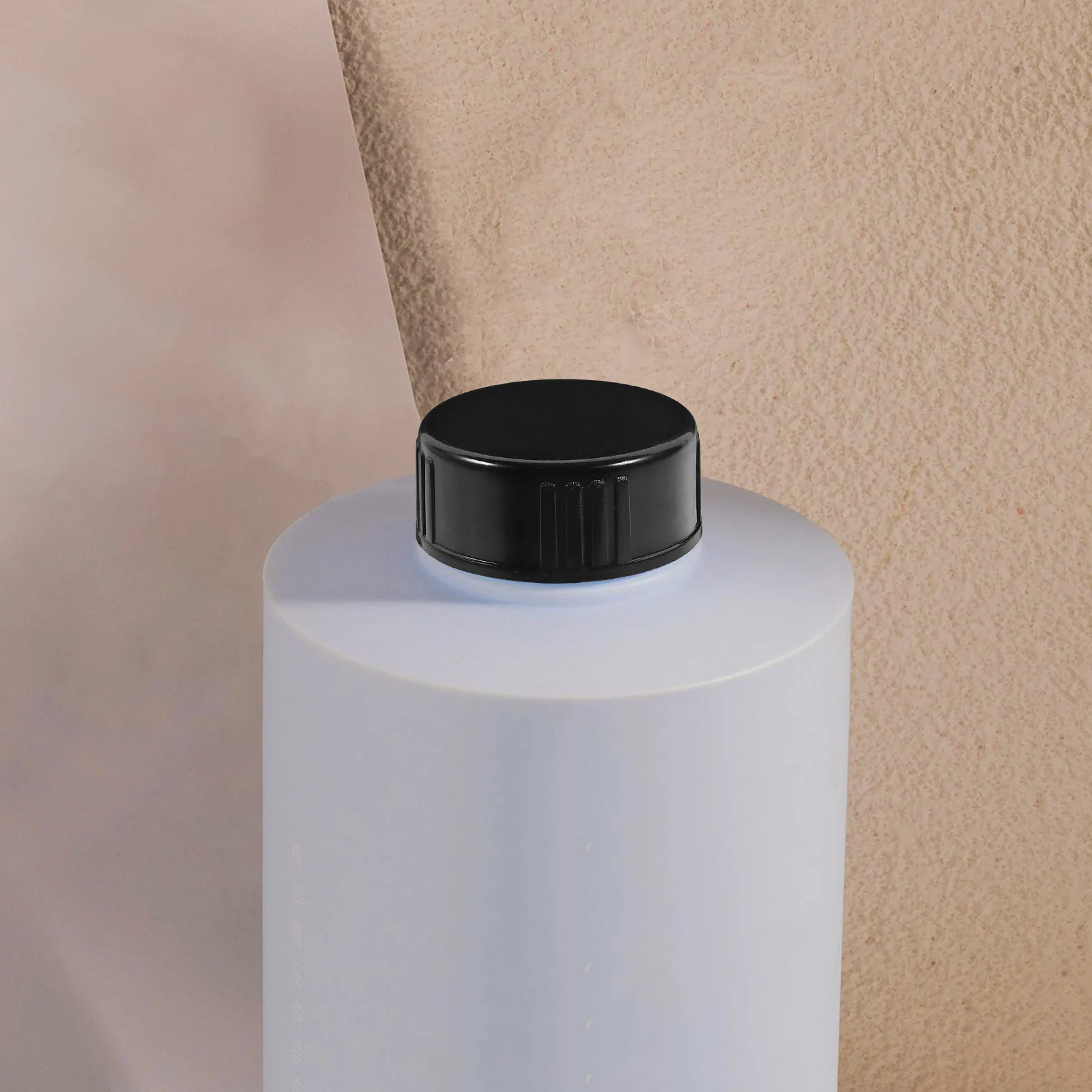 

4Pcs Poly Screw Seal Caps Round Durable Plastic Bottle Lids Leakproof Airtight for Wine Brewer Supplies Screw Caps