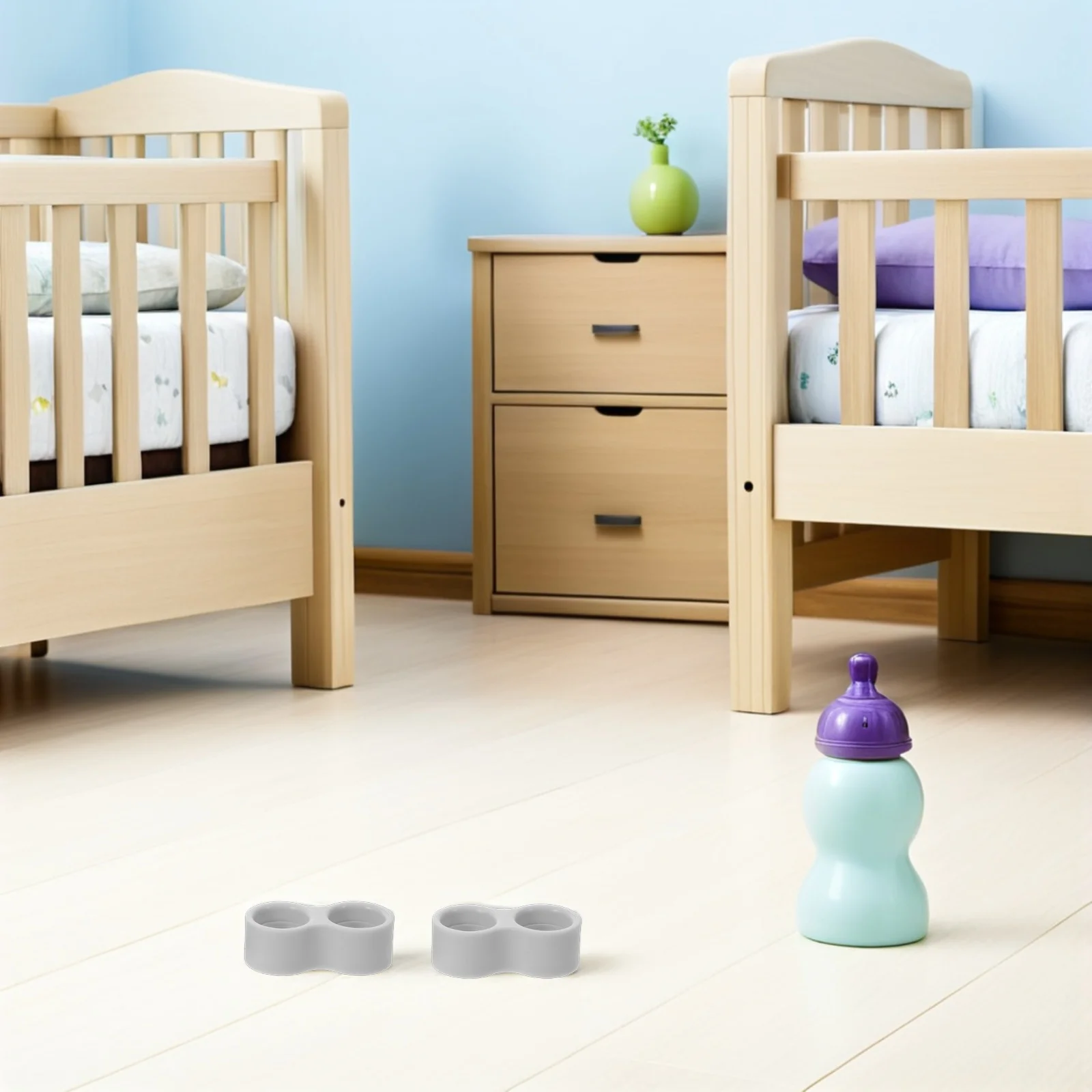 ฐานกันลื่นสำหรับคอกกั้นเด็ก 2 ชิ้น ทำจากพลาสติก ติดตั้งง่าย ใช้ยึดพื้น สำหรับเด็กวัยหัดเดิน รั้วกั้นเด็ก อุปกรณ์เสริมสำหรับสัตว์เลี้ยงและเด็กทารก