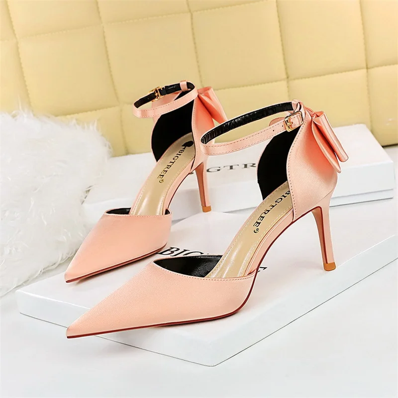 Women Sweet Pointed Toe Shallow Mouth Pumps New Red Wedding Shoes Kitten High Heels Fashion Bow Tie One-line Belt Shoes