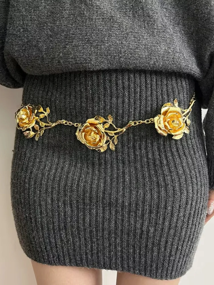 2025 nouvelle mode rétro petit parfum couleur or rose taille chaîne femmes sens avancé de chaîne en métal mince ceinture accessoires