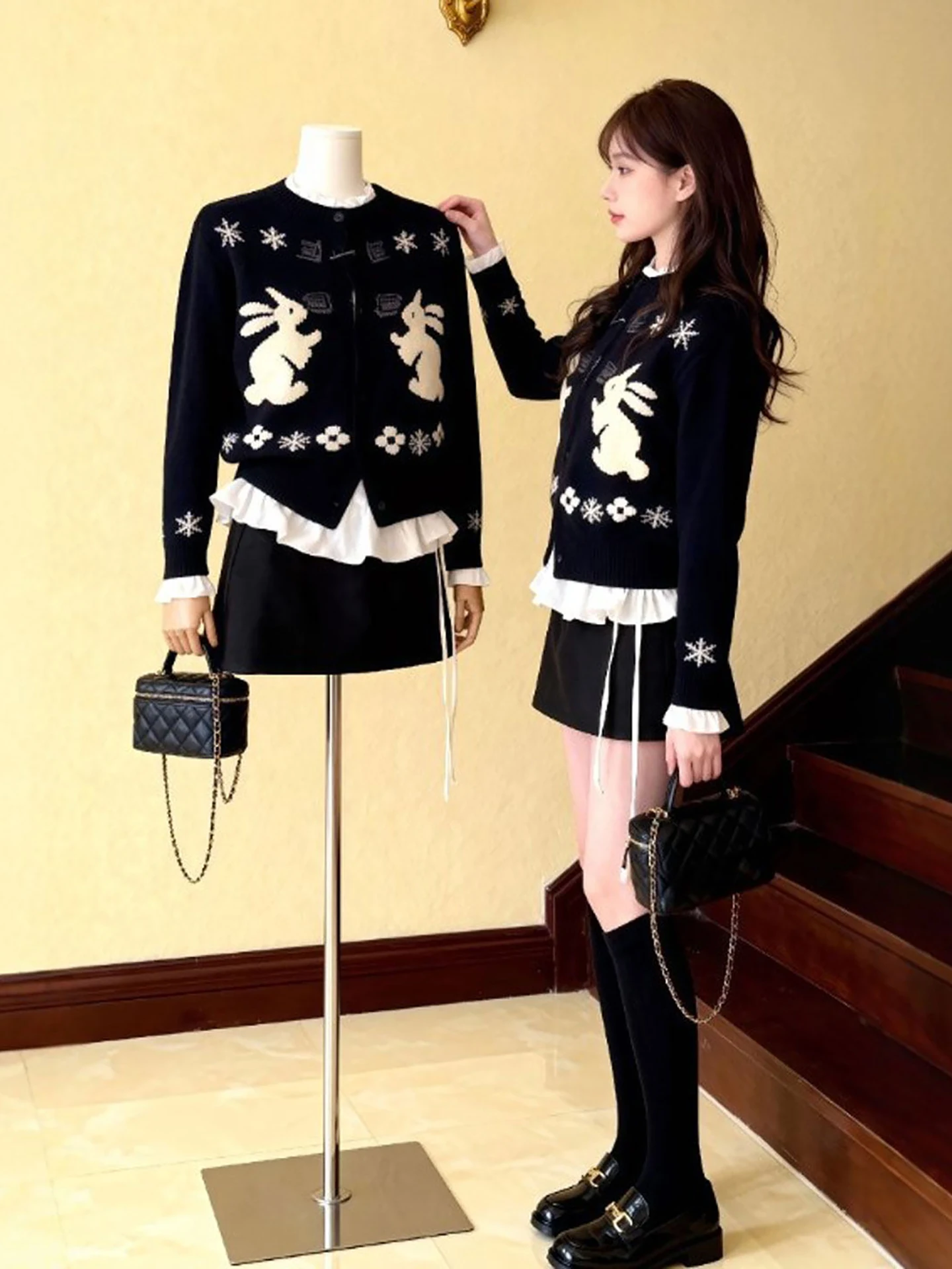 

Nordic Sle Loose Knitted Cardigan Women's round Ne Sweater Coat with Rabbit Embroidery And Horn Buttons Autumn Winter Cas...