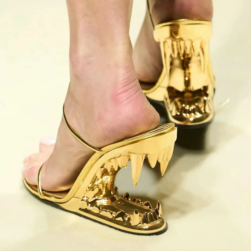 2023 Summer New Imitation Fangs Heel Round Sandals Super High Heels Gold Party Slippers Size 34-43 Profiled Shoe Women's Shoes