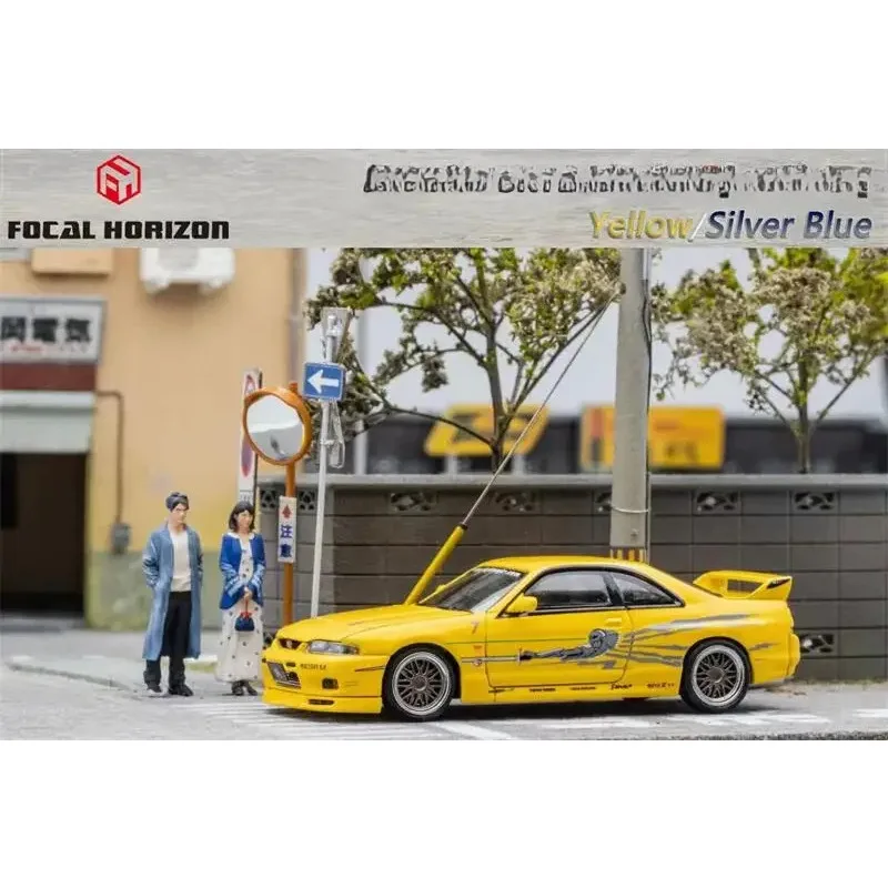 Focal Horizon FH 1:64  R33 Silver Blue /Yellow limited999 Diecast Model Car