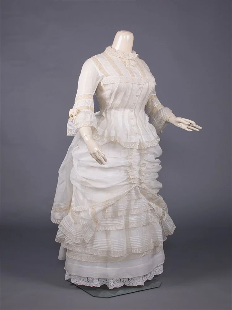 

Белое свадебное платье в викторианском стиле 1880-х годов, стимпанк, готический королевский двор, гражданская война, маскарадное театральное бальное платье