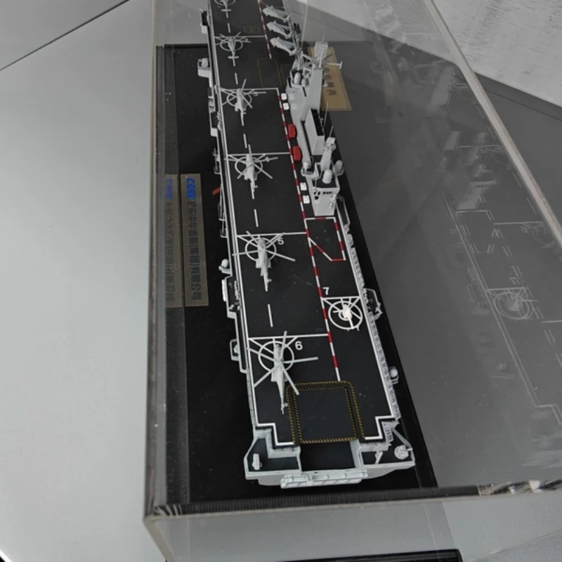 Barco de asalto anfibio tipo 075 de la Marina de China, modelo terminado, portaaviones de aleación de simulación, buque de guerra, colección de modelos militares