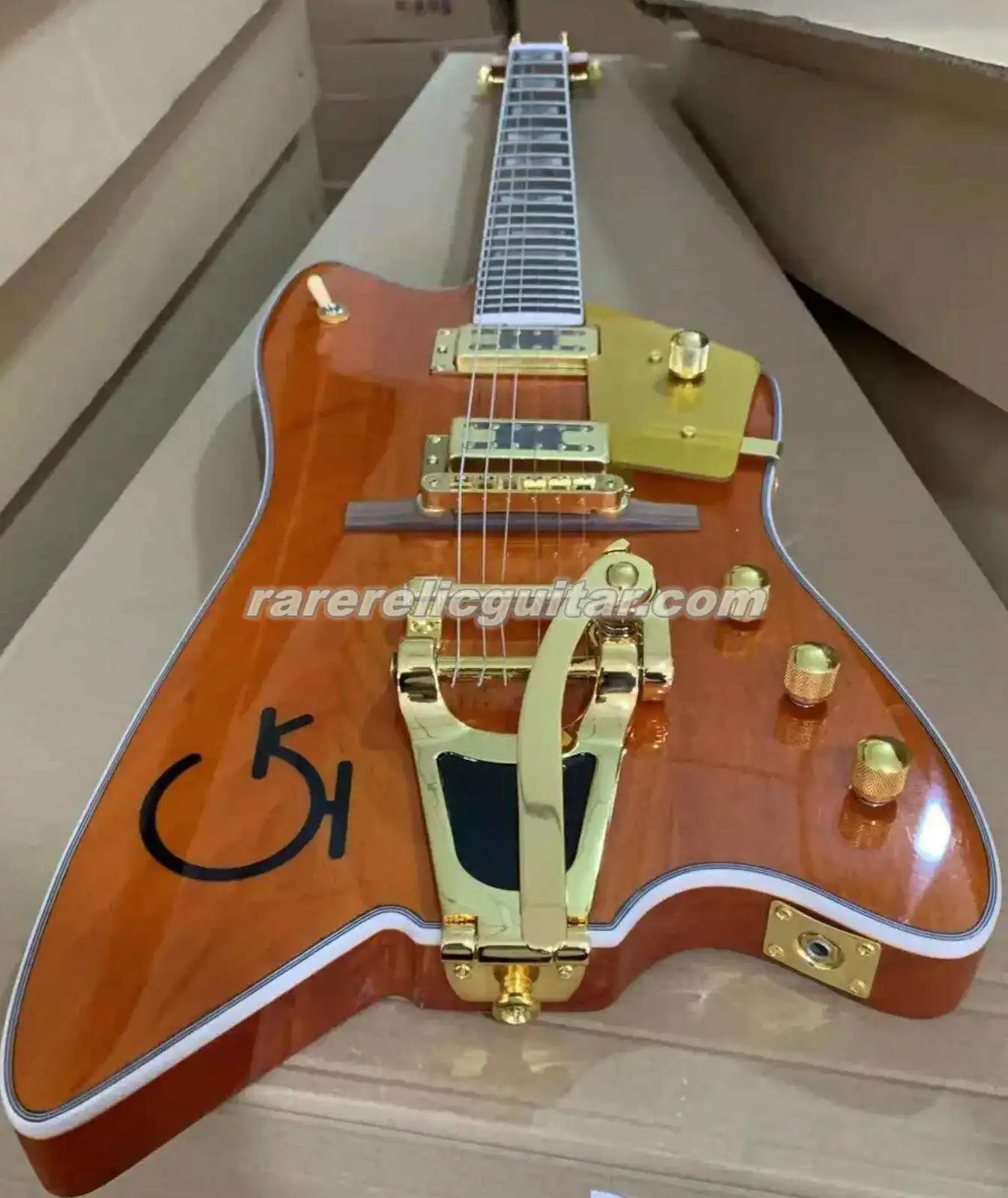 

Cochran Western Orange Billy Bo Jupiter Electric Guitar Steer Head Fence Pearloid Inlays Bigs Tremolo Bridge Gold Hardware