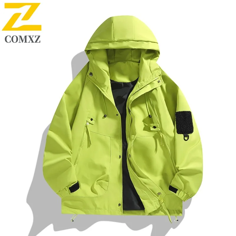 

COMXZ Мужская тройная куртка, рабочая одежда, новая ветровка в техническом стиле, рабочие карманы, водонепроницаемое весенне-осеннее пальто для спорта на открытом воздухе, 2025 г.