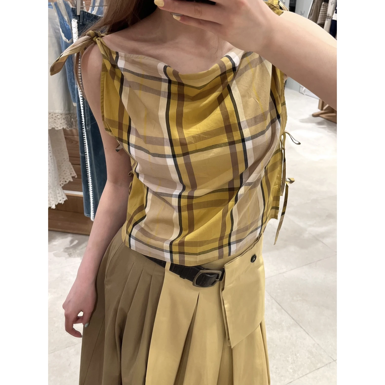 

HEIDD SE2026 Spring Summer Youthful Yellow Plaid Bow Tie Sleeveless Shirt Women's Elegant Style Short Length Cotton Shirt