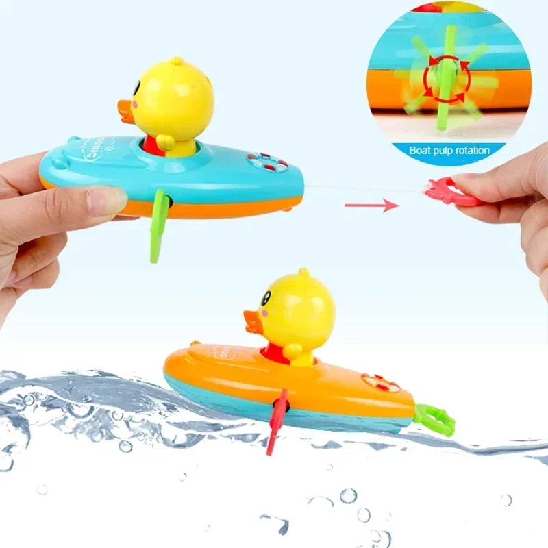 1 PCS Cute Cartoon Duck Bath Toys Classic Water Toy Back Rowing Boat  Baby Bathing Swim Duck Chain Clockwork Toy for Children