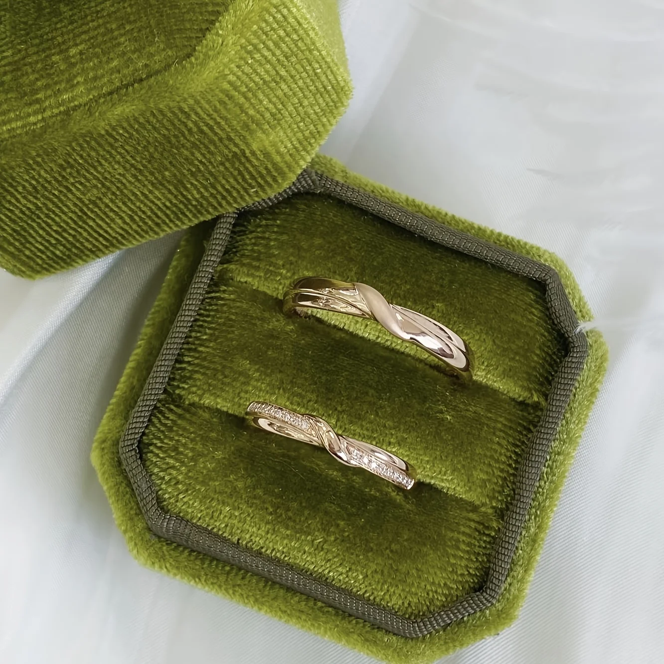 Velvet Octagonal Vintage Ring Box, Premium Jewelry Display Case for Proposal, Wedding, Valentine's Day & Christmas Gifts