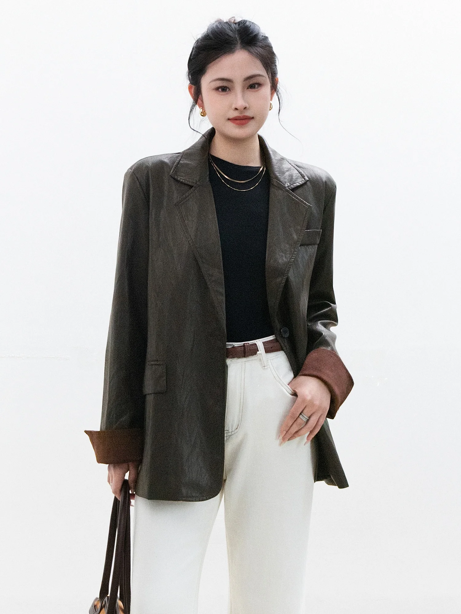 

Chelzy Vintage Commute Style Women's Leather Jacket Collared Slimming Versatile Outerwear City Walk Suitable Professional Care